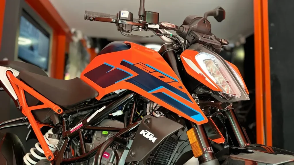 KTM Duke 200